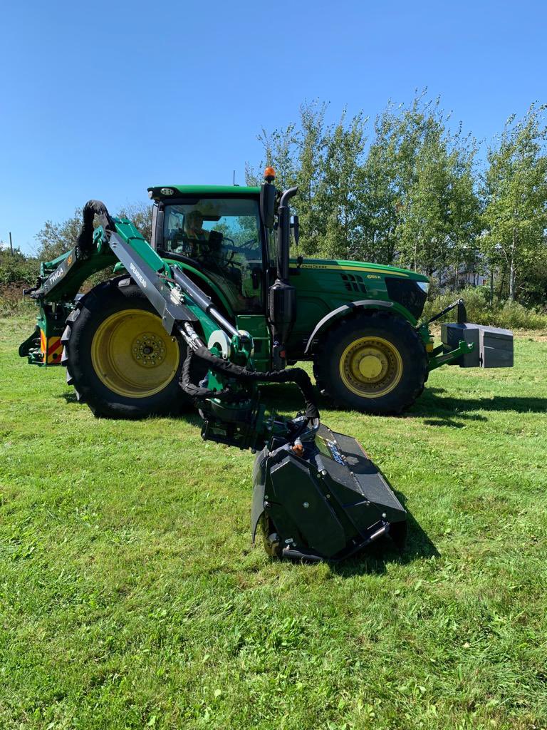 colvoyequipment's tweet photo. Another sale weβre proud to show off is this excellent @SpearheadWorld Twiga Flex S 6.7 #boommower!
A big thank you to Gateway Operations & @GDEquipment!
It features forward arm mowing, joystick control, a 50β rotary & flail heads, a hydraulic head rotator, & Tractor Guard! https://t.co/9cDPHFFxbF