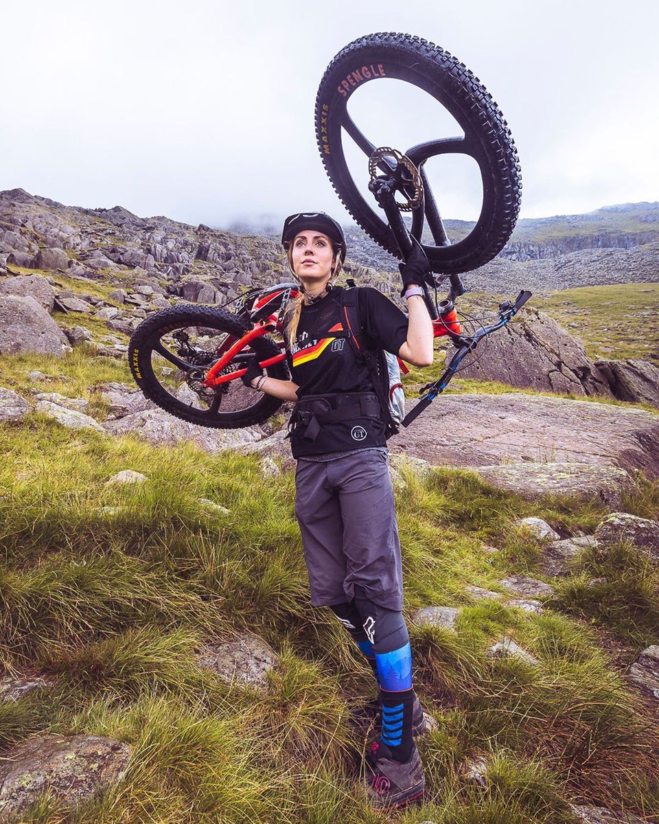 FINDRAclothing's tweet photo. Discover Your Outdoor Spirit with FINDRA. ✨
Thanks Joanna for this awesome shot!
#FINDRAclothing #FINDRAmerino #getoutdoorsmore #outdoors #running #merinowool #mountainbike #hike https://t.co/UnxRH5AYv3