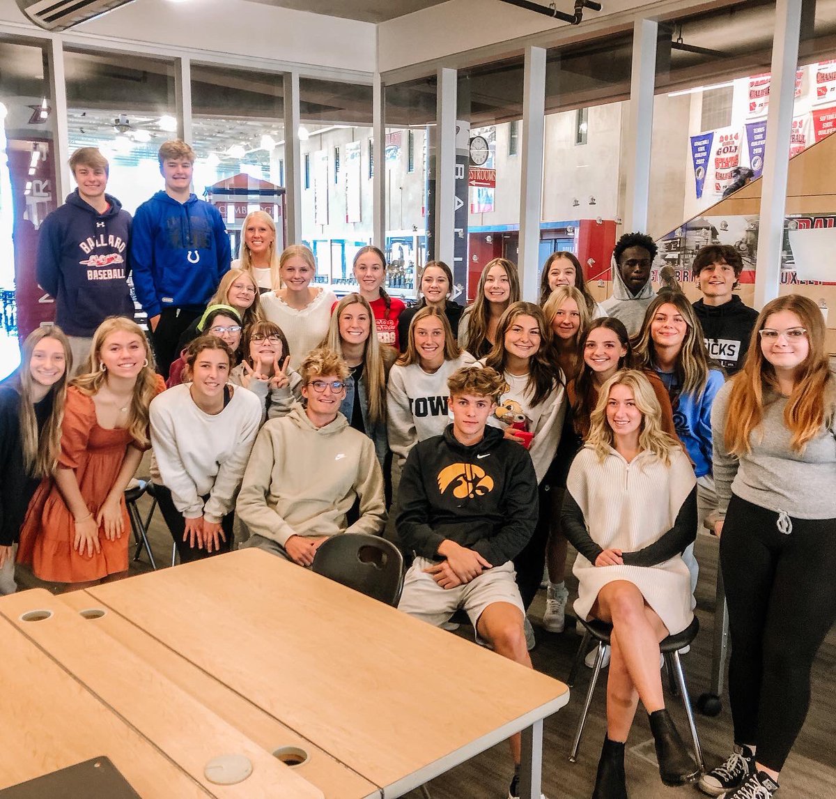 bhs_stompoutstigma (@bhsstompstigma) on Twitter photo Our <a href="/BHSbombers/">BallardBombers</a> Stomp Out Stigma group is ɢʀᴏᴡɪɴɢ! 🌟We’ve got some 𝐛𝐢𝐠 plans this week to help spread mental health awareness and positivity‼️ Including heading to East Elementary’s student council meeting to talk and a Friday to help @PPTheLove #paintthestate Our <a href="/BHSbombers/">BallardBombers</a> Stomp Out Stigma group is ɢʀᴏᴡɪɴɢ! 🌟We’ve got some 𝐛𝐢𝐠 plans this week to help spread mental health awareness and positivity‼️ Including heading to East Elementary’s student council meeting to talk and a Friday to help @PPTheLove #paintthestate