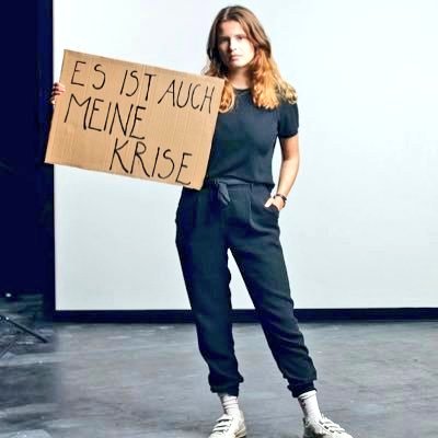 StrobelErich's tweet photo. Der Supergau ist die Mischung aus blindem Kadaver-Gehorsam und juveniler Dementia Praecox. 
Der ideologische Gehorsam #StGreta und #KrisenLuisa  gegenüber hat etwas Quasi-Religiöses. Die Annahme, dass sich die ganze Gesellschaft derer Panik anzuschließen habe ist faschistoid. 🧐 https://t.co/dIhoL6v2fc