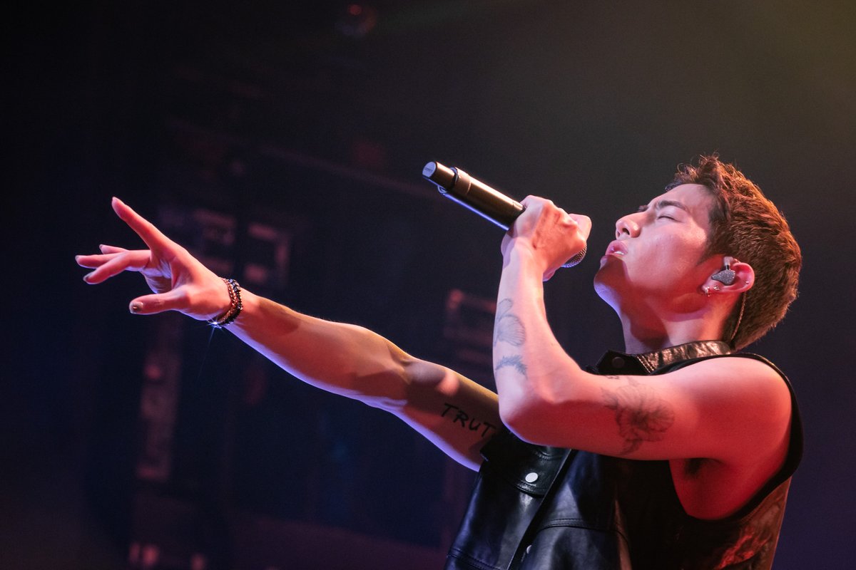 IrvingPlaza's tweet photo. 🖤 This SOLD OUT show was “One in a Million”: @marktuan w/ Wes Feng!

📸: Stephanie Augello https://t.co/ahHidwVpnH