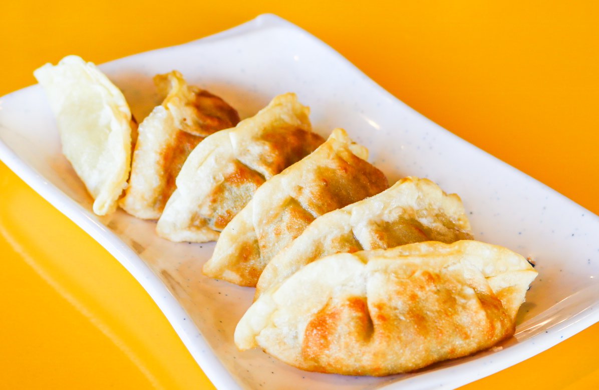 bumblebeeskbbq's tweet photo. Man do I love MANDOO 😍 Do you love MANDOO? 

#potstickers #mandoo #utah #midvale #provo #westvalley #kbbq #bumblebees https://t.co/rOH3sz8stf