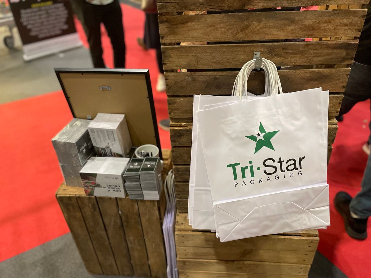 TriStar_Pkg's tweet photo. What a brilliant first day at the @StreetFoodExpo at @ExCeLLondon!

It was great to see Justin Turquet speak about responsible packaging and trends/future expectations for sustainable food.

We are here again tommorow! Head to stand F84 to grab 20% off your first online order. https://t.co/Ap15utvDUG