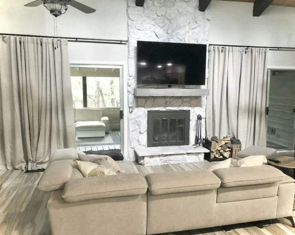 runwayGWCC's tweet photo. Want to get away?
You don't need a plane for this one! Attend #RunwaytoSuccess and this beautiful 2-night stay at Mule Deer Cabin in Pinetop could be yours! This 3BR 2BA cabin is a much-needed escape to the pines ⛷️😎
Ready to bid? Get your tickets 👉 https://t.co/vGPgDzc2R8 https://t.co/zyANLueNVL