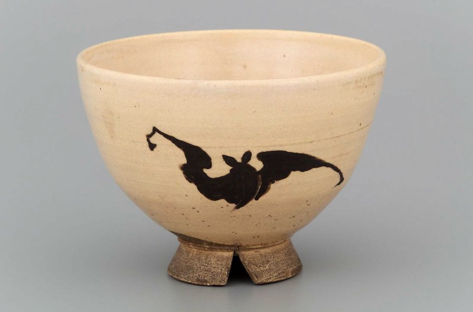 Bowl with bat, made in Japan, 1870. Collection: MFA, Boston.