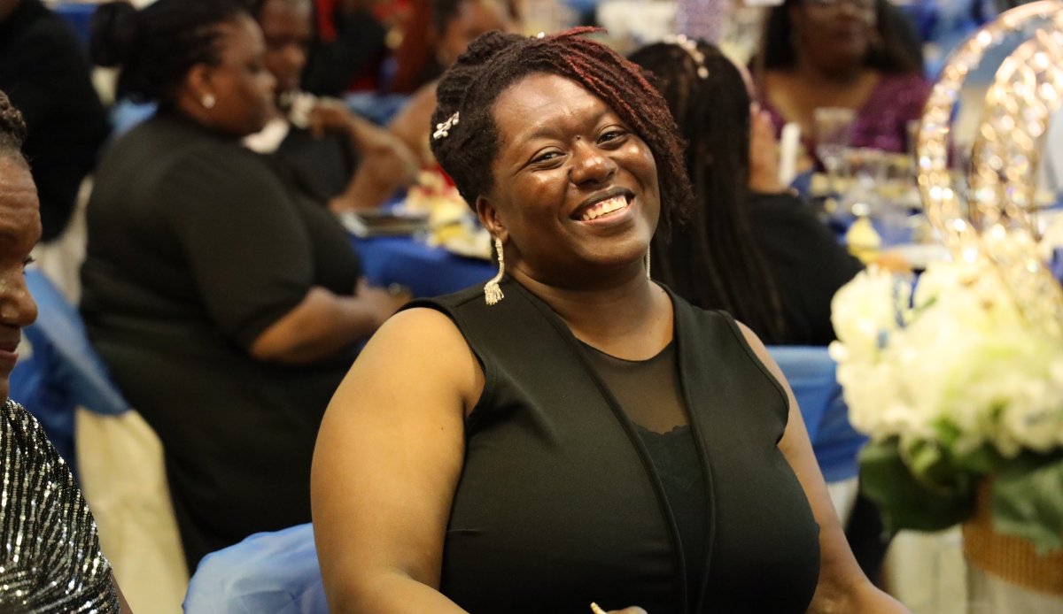 OasisCtr's tweet photo. Join us in wishing Elder Angie Daniels a happy birthday! We love you and pray God's abundant blessings upon you for many years to come!
.
.
.
#birthday #occbirthday #oasisbirthday #happybirthday https://t.co/W9djWUt9cI