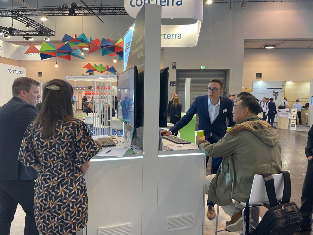 steve_snow_'s tweet photo. #InterGeo22 Day 2 busy day discussing #GIS #ArtificialIntelligence #Imagery #Lidar #ArcGIS #Geospatial #RealityMapping #BIM at the #Esri booth Stop by booth #66 to learn more #InterGeo https://t.co/c0MRWhFmum