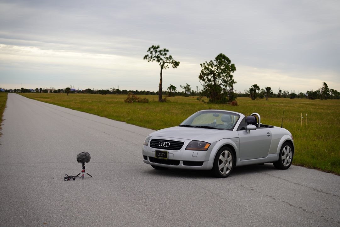 watsonwu's tweet photo. Convertible Audi TT sound effects recording session
.
#soundeffects #watsonwu #auditt #audi #convertible #sounddesigner #sounddesign #microphone #schoeps #dpamicrophones #sennheiser #rodemic #ktek #manfrotto #gameaudio #gamesound #audioforgames #filmsound #audiopost @AudiOfficial https://t.co/APm0XHULPm