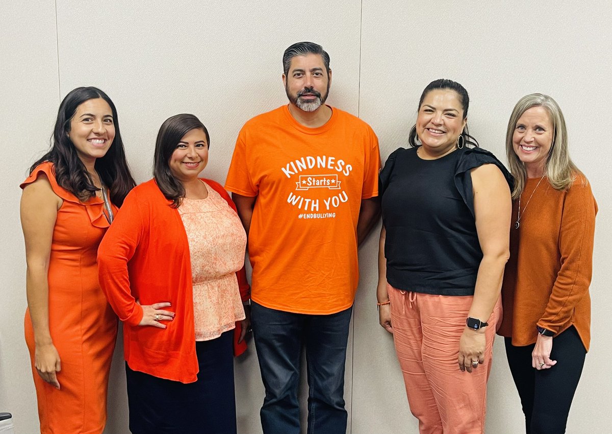 Michelle Wise, Ph.D. (@rsdmichellewise) on Twitter photo This awesome AP team is all in for Unity Day! #UnityDay2022 <a href="/RomolandSD/">Romoland School District</a> <a href="/MgodoyCorner/">Mary Godoy</a> <a href="/ntdelgadillo/">Nancy Delgadillo</a> <a href="/AP_MDuran/">Margarita Duran (she/her/hers)</a> MMachado JJensen This awesome AP team is all in for Unity Day! #UnityDay2022 <a href="/RomolandSD/">Romoland School District</a> <a href="/MgodoyCorner/">Mary Godoy</a> <a href="/ntdelgadillo/">Nancy Delgadillo</a> <a href="/AP_MDuran/">Margarita Duran (she/her/hers)</a> MMachado JJensen