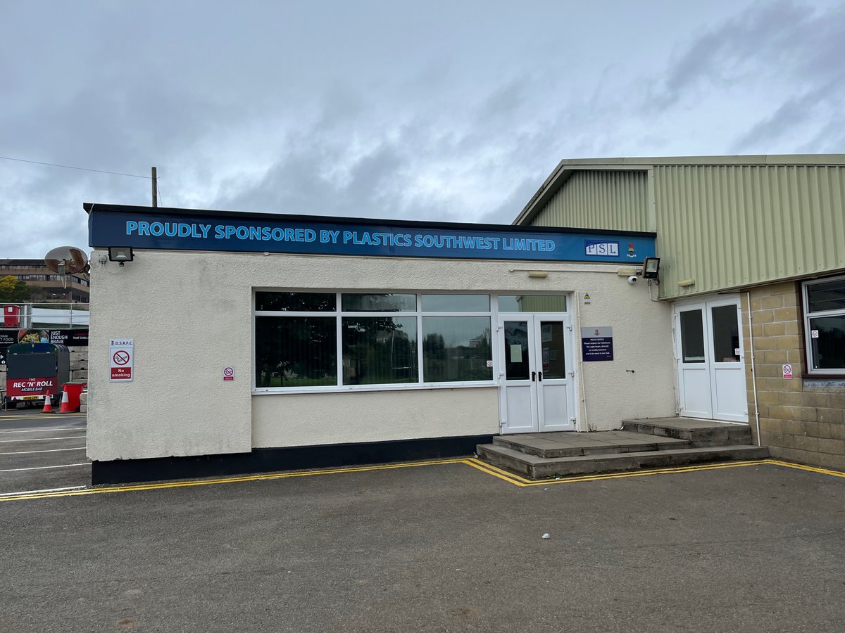 New building signage fitted for Devonport Services RFC USING <a href="/Metamarkuk/">Metamark</a> Mdi vinyl