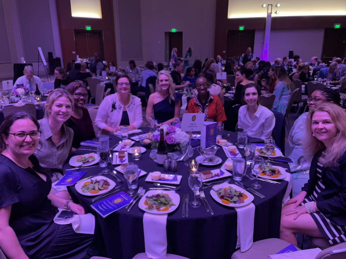 BBankheadMD's tweet photo. A beautiful @WomenSurgeons gala. Thanks @MGHSurgery @SarehParangiMD &amp; Dr Lillemoe for the honor of being at your table! 🥰 #MGHstrong #BostonStrong

Congrats to all the women who won awards, &amp; thank you for inspiring our next generation of surgeons!

@CorneliaLG @ErikaRangelMD https://t.co/GgDCWyVdDs