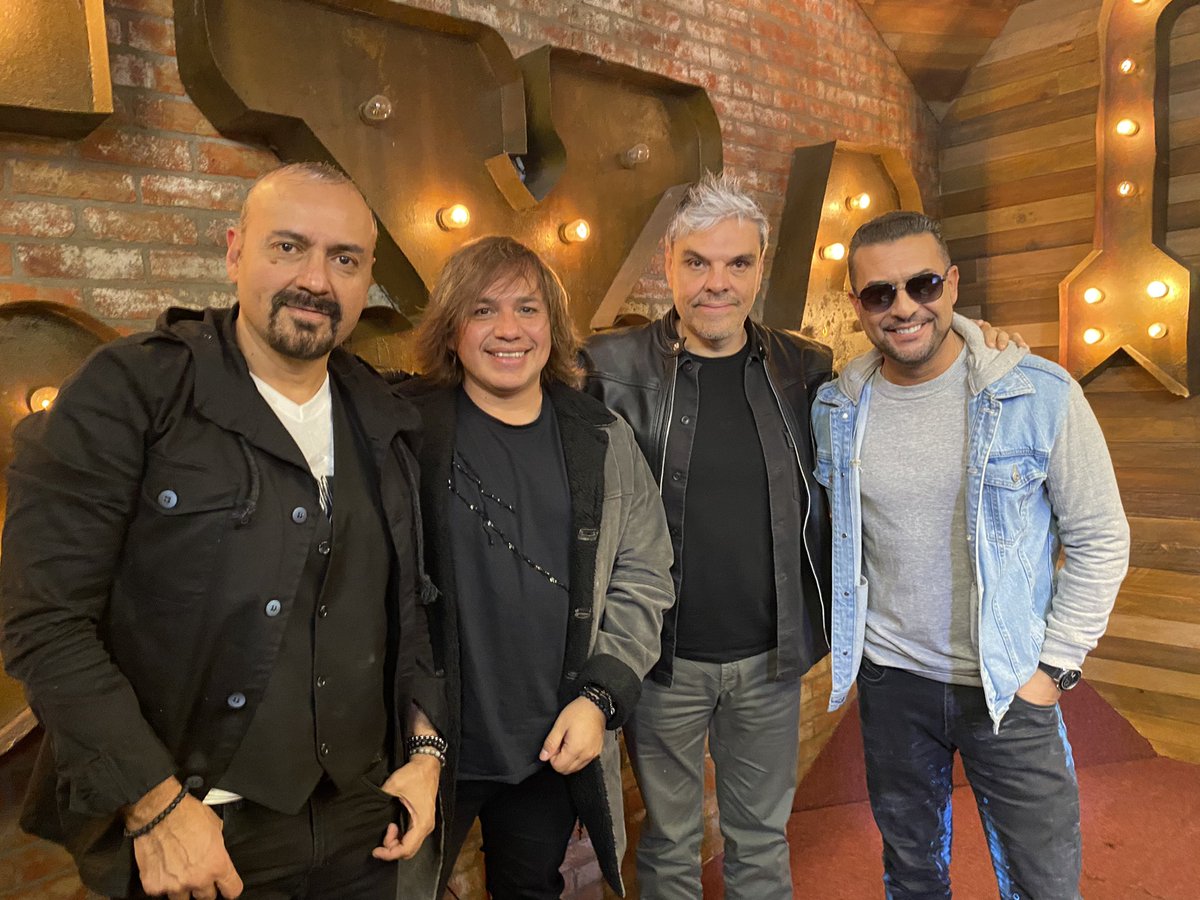 ExaFM's tweet photo. ¡Gracias por acompañarnos esta mañana en #JessieEnExa! 🙌📻
Recuerda que puedes revivir todas las entrevistas del programa en nuestros Podcast 👉 https://t.co/F0EsQWwdaf
@elefanteoficial https://t.co/izyO0Rzavc