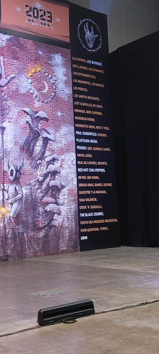 Misterioso mural revelaría el cartel del próximo #ViveLatino 

AUSTIN TV, Red Hot Chili Peppers, Alt-J, Los Bunkers, Circa Waves y muchos de los de siempre.