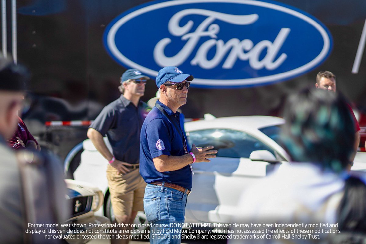 Ford Mustang tweet media