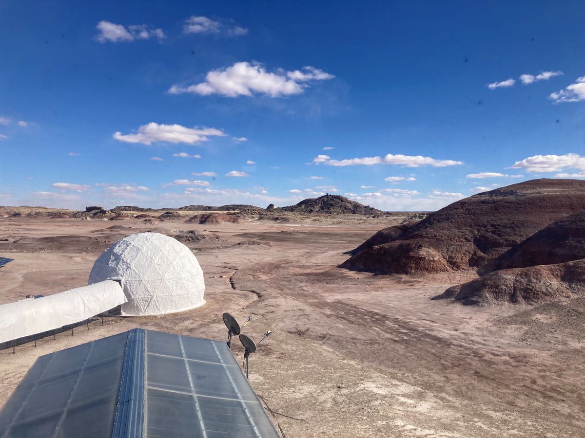 MDRSupdates's tweet photo. What's the latest about #MDRS analog suits? Join a panel discussion with Scott Davis, Judd Reed, Lawrence Kuznetz &amp; James Burk Oct. 20 (5pm MST) during the 2022 Mars Society Convention. For details, visit: https://t.co/FmJwLYLSMD. #marsanalog #suitdesign #mars2022 #virtualpanel https://t.co/iVyCZE2vpb