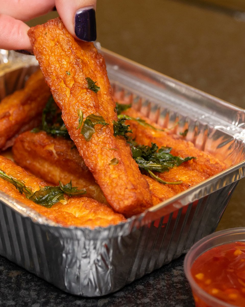 Halloumi has our hearts! Add our halloumi fries to your order this week and make your takeaway order even better: buff.ly/3yCQb2n 

SK3 9NJ or SK11 8SS 📍 #GuiltyPleasuresLoveGoodFood #HalloumiFries #HalloumiLover #HalloumiFriesSides #BurgerShop #Macclesfield