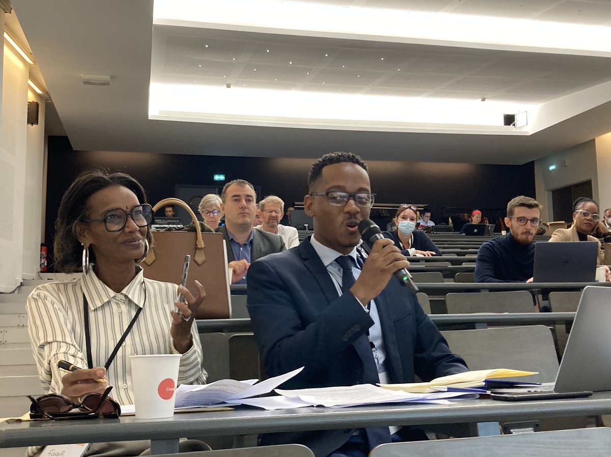 Villes_Internet's tweet photo. Au congrès #ElusNum22, @xclervaux conseiller communautaire à la @CACL_GUYANE : “Le baromètre de l’ @Arcep ne prend pas en compte les DROM-COM. Comment évaluer les politiques publiques en place si on n’a pas de données ?".
✍️Découvrez la motion 2022 : https://t.co/uyLtuMRRbe https://t.co/J0KmN8mTl1