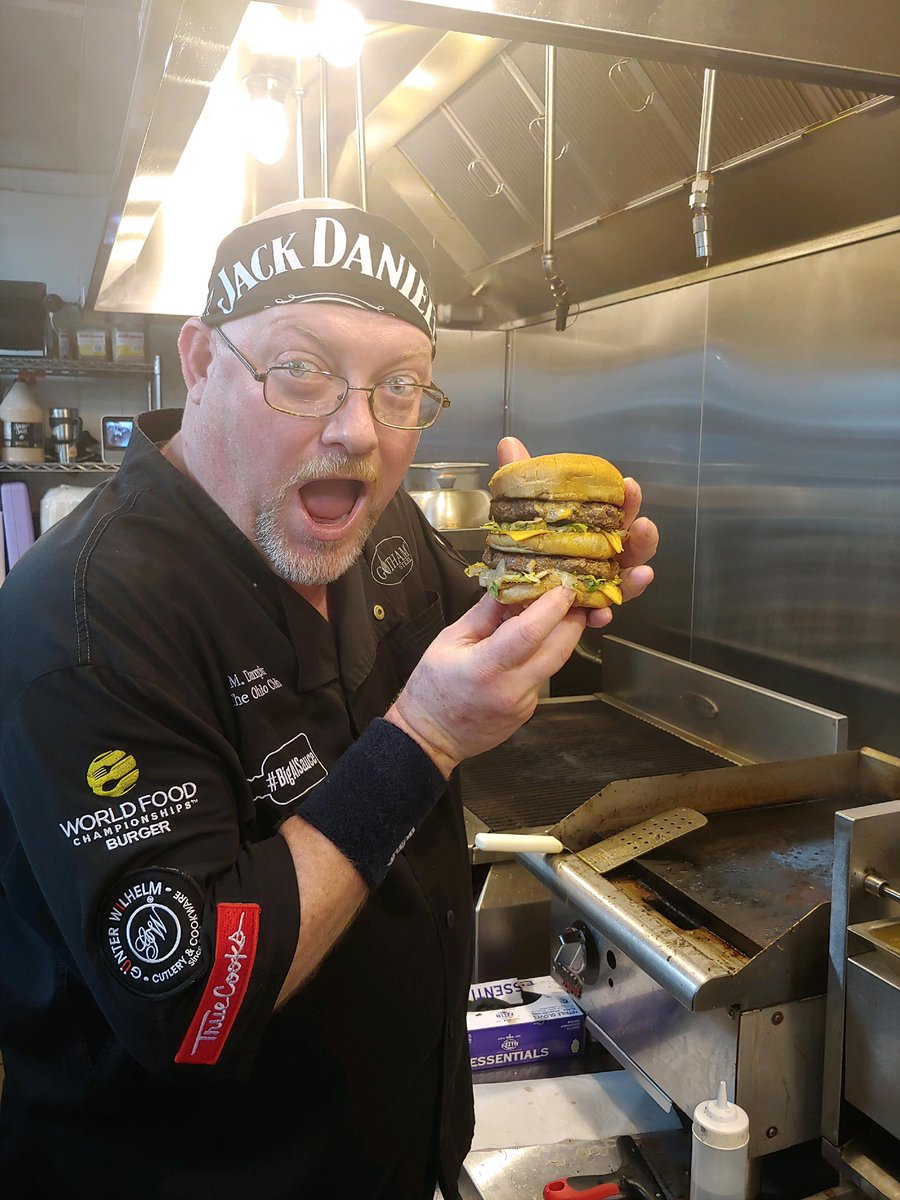 damteag2012's tweet photo. 24 times voted Best Burgers! #theohioclub in #visithotsprings Check us out! @EricPMusselman come on down to the Spa City and the oldest Bar & Grill in Arkansas, 1905. #theburgerchef https://t.co/xIBDVulC56