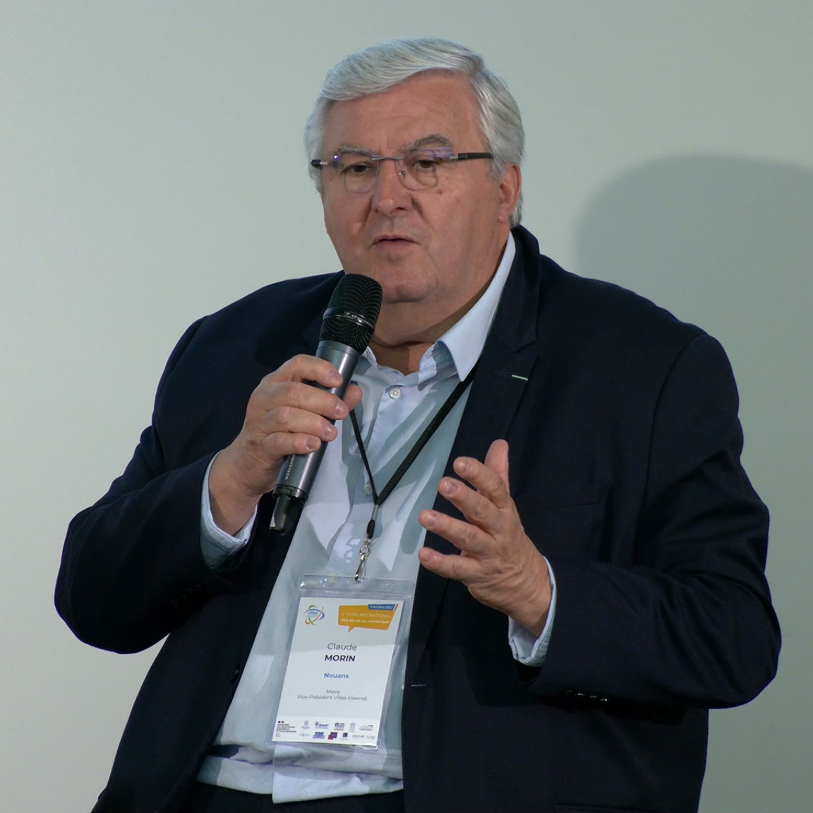 Villes_Internet's tweet photo. Au congrès #ElusNum22, Claude Morin, maire de Nouans @sarthefr, VP @Villes_Internet : “Les villages et les villes doivent dialoguer avec les départements, c’est dans ce dialogue qu’émergeront des solutions“. ✍️Découvrez la motion 2022 : https://t.co/uyLtuMRRbe https://t.co/P2gcuo6E4U