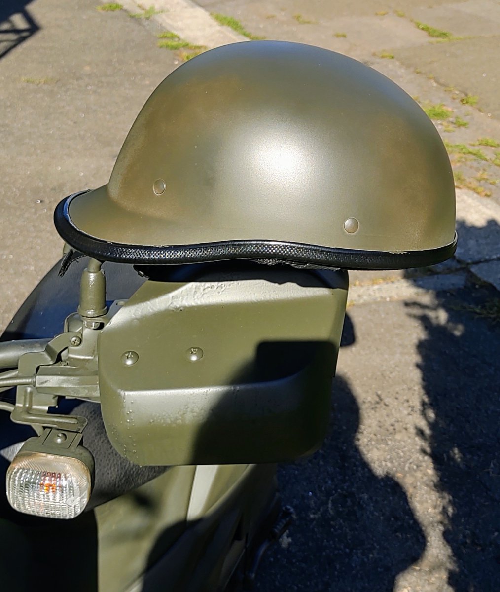 ma07708484's tweet photo. #スクーター　#BWS50 #YAMAHA　#国防色　#塗装　#ODスプレー
OD色にスプレー https://t.co/jDCLuCuhHV