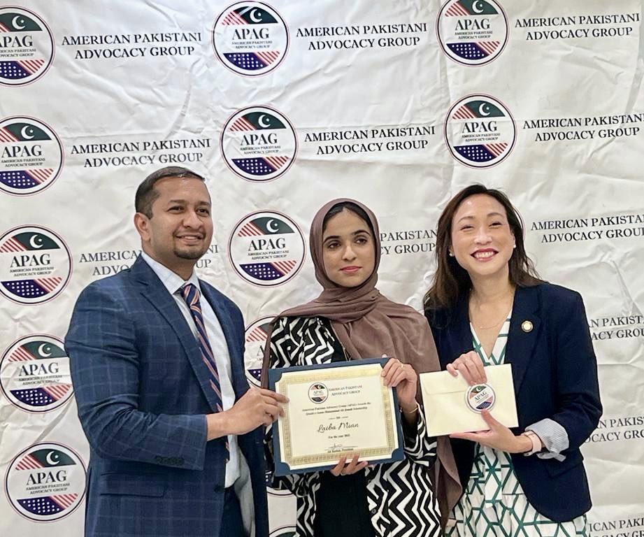 APAGUSA's tweet photo. #APAG scholarship recipient reception. The first of a kind #scholarship for #PakistaniAmerican college #students aimed to provide need-based assistance, enhancing academic endeavors &amp; to cultivate leaders of the next generation.

#Engage #Empower #Elevate @PakinNewYork @PakinUSA https://t.co/CWDVPqesPa