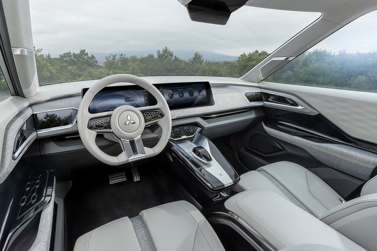cole_marzen's tweet photo. The Mitsubishi XFC Concept breaks cover with the automaker’s future design philosophy, a set of 20-inch wheels, as well as a heavily digitalized cabin. In addition, the prototype will reach production sometime later next year. #Mitsubishi #MitsubishiXFCConcept #XFCConcept #CUVs https://t.co/Wvh8O91II3
