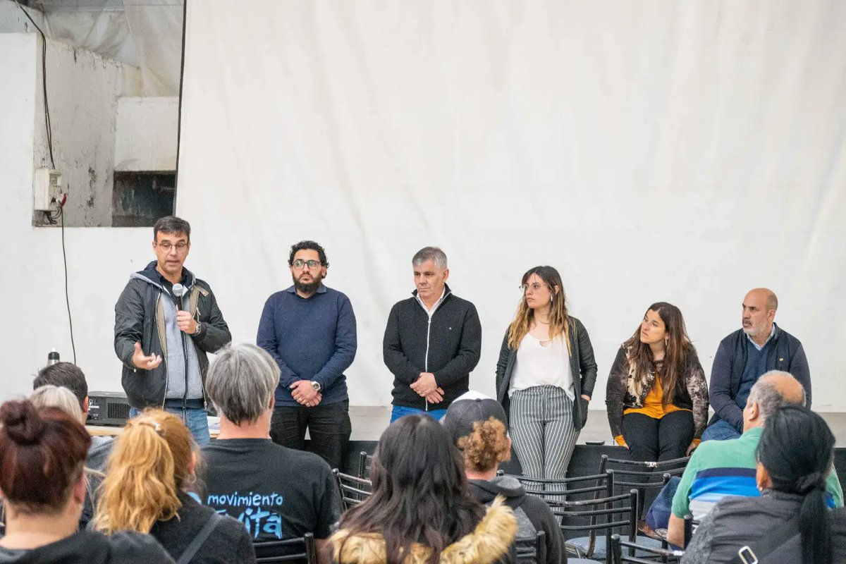 EriPereyraVL's tweet photo. Desarrollo cooperativo de la provincia de Buenos Aires 

Dictamos la formación de los Primeros Pasos Cooperativos para grupos pre y cooperativos, y entregamos matrículas a entidades constituidas

Gracias al intendente de #Chivilcoy, @BritosGuillermo
por recibirnos 

#InaesCerca https://t.co/YuTAzJ4DVm