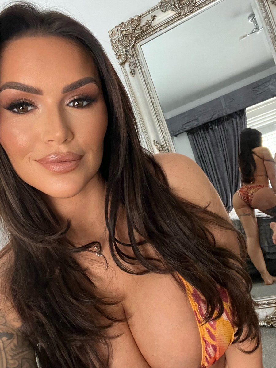 Content from vanessavanemonroe