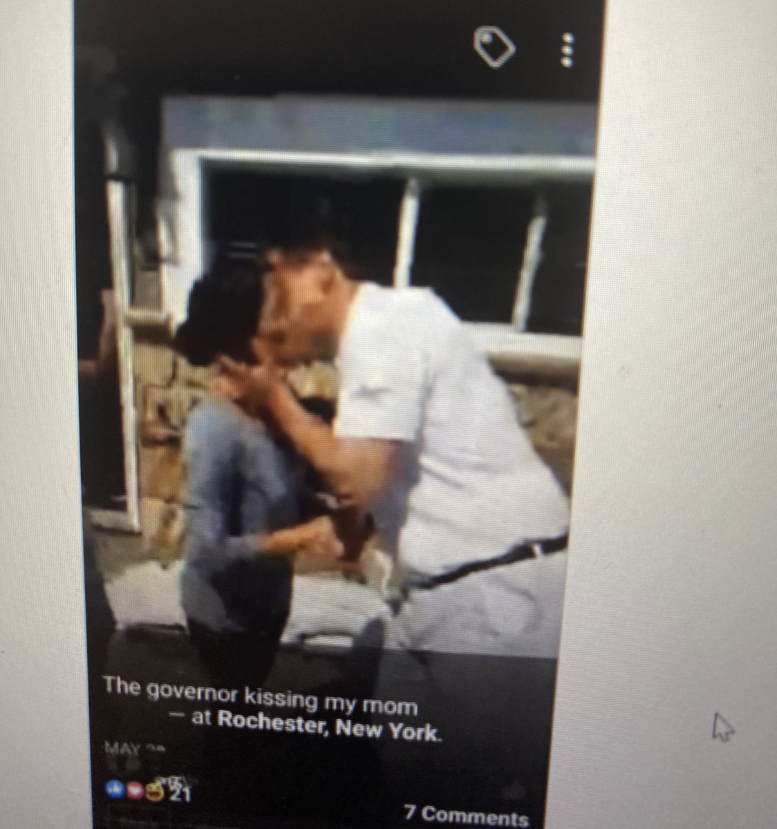markie_mike's tweet photo. @ChrisCuomo You're a #punk &amp; #coward from #Queens, and you &amp; you're fellow #lowlife #brother, @andrewcuomo, the #murderer &amp; #SexualPredator, will meet #karma VERY SOON!

You're even too scared to respond to me, you punk!

#NursingHomeSlaughter
#KillerCuomo
#LockThemUpAlready
#KarmaIsComing https://t.co/ofswl68i3e