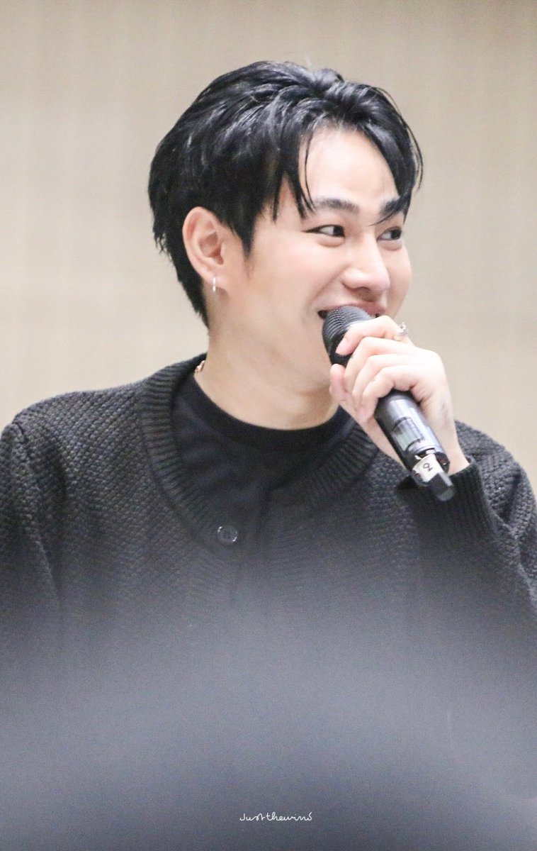justthewind's tweet photo. แค่คุณยิ้ม พ๊มละลายยย ~
@peckpalit 💕
#TheBreathFanmeet_Day2
#palitgallery #justthewind
#เป๊กผลิตโชค #PeckPalitchoke https://t.co/G8mLcSFm51