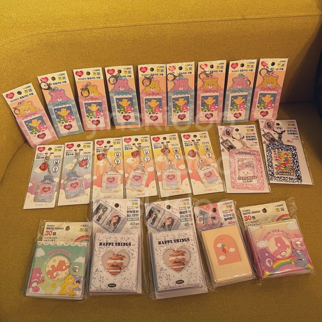 yjcartph's tweet photo. wts lfb ph
korean kpop tingz! 🫶🏻 eta oct 27 ‼️

~photocard holder 90php
~small photo id holder 90php
~coll book carebares 250php 30p
~collbook happy things/cream 190php 40p

reply item + qty! 🫰🏻 or dm me! 🥰 

i can still secure more if u want bulk! 💯

🏷 collect book care bears https://t.co/x6qxndcjzy