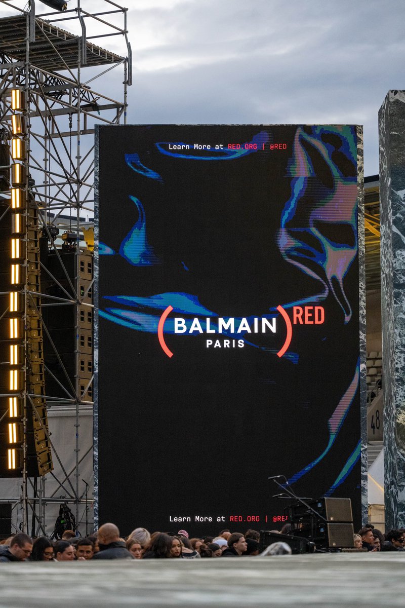 Reminiscing on last month’s #BALMAINFESTIVAL, an iconic evening of fashion and music dedicated to supporting (RED)’s fight against pandemics. Thank you, @balmain!