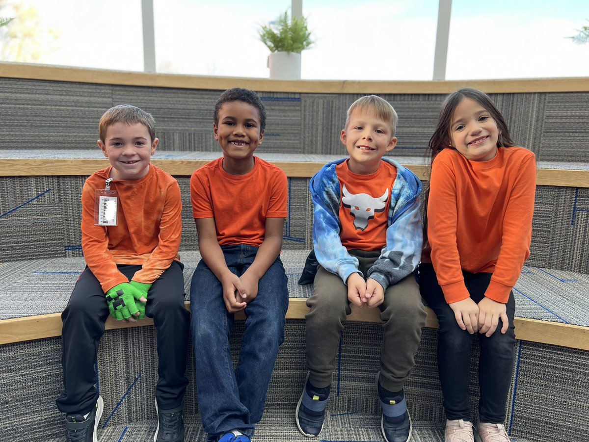 JesElementary's tweet photo. Students and staff wearing orange today to stand up against bullying. #eccsconnections #unityeveryday #ECCSLeadsTheWay https://t.co/G8IZ57Sw02