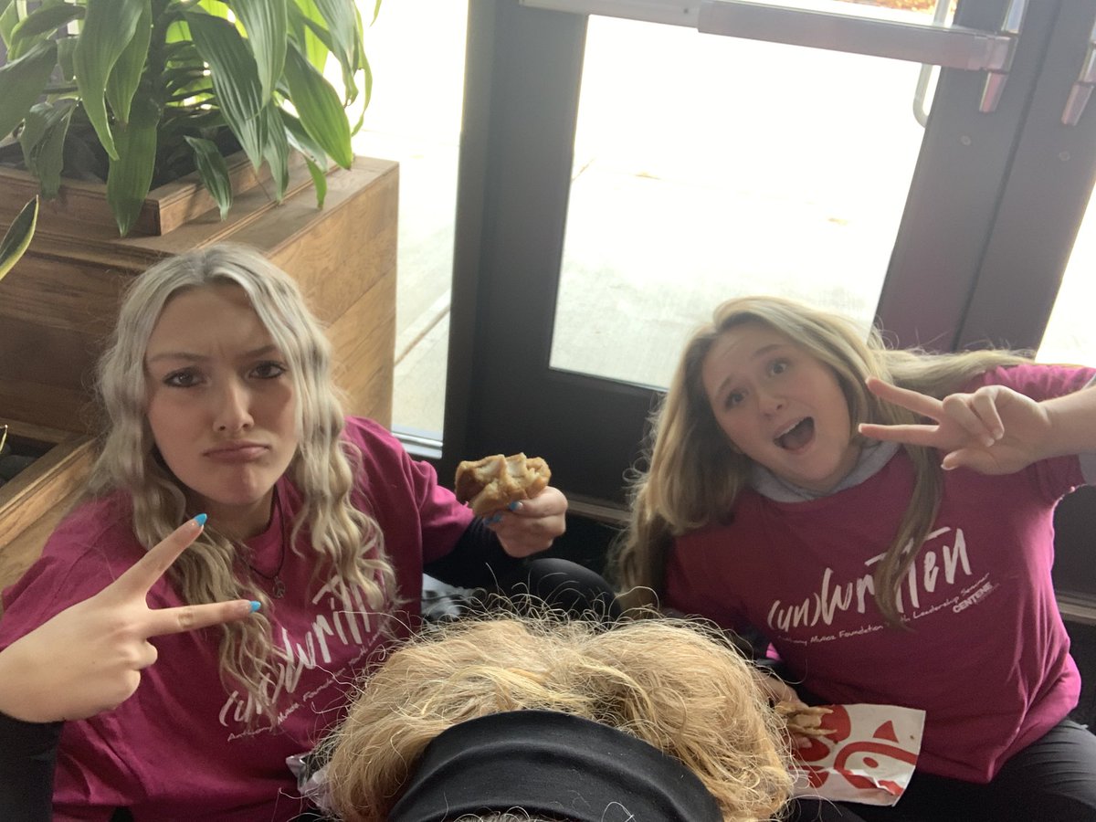 FHS ROAR PRIDE - STUDENT EDITION tweet media