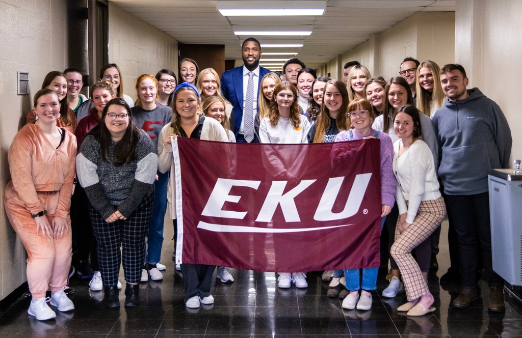 eku's tweet photo. #EKU had a special guest lecturer on the Campus Beautiful! NBA player and founder of @change_n_impact, @MKG14, shared his experiences with future speech-language pathologists studying within the @EKUCEAHS as they prepare to work with individuals with speech disorders. https://t.co/0rvH5e2Ydh