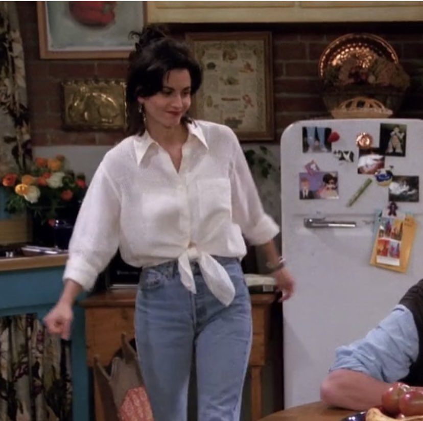 Best Outfits By Monica Geller On Friends - KAYNULI