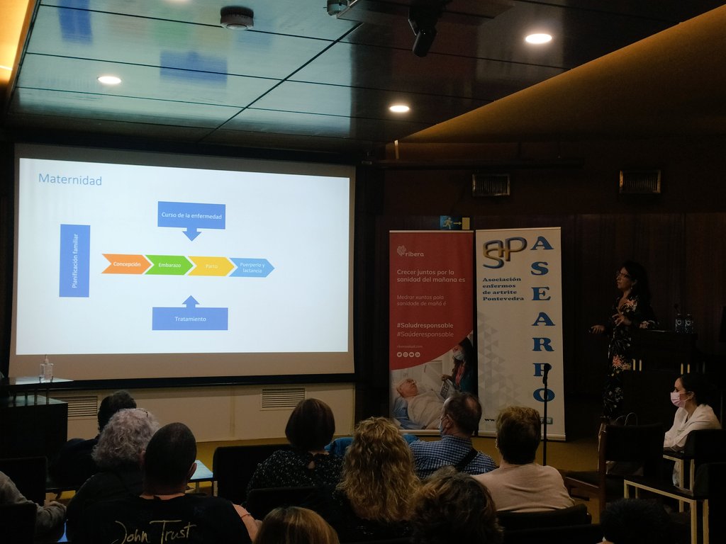 Asearpo's tweet photo. Empezamos la jornada en @HospitalPovisa estamos hablando de fertilidad, métodos anticonceptivos, planificación del embarazo, fármacos, contraindicaciones y tratamiento en pacientes con enfermedades reumáticas con la Dra.Marisol González Pérez
#PacienteInformado https://t.co/x819JrThoX