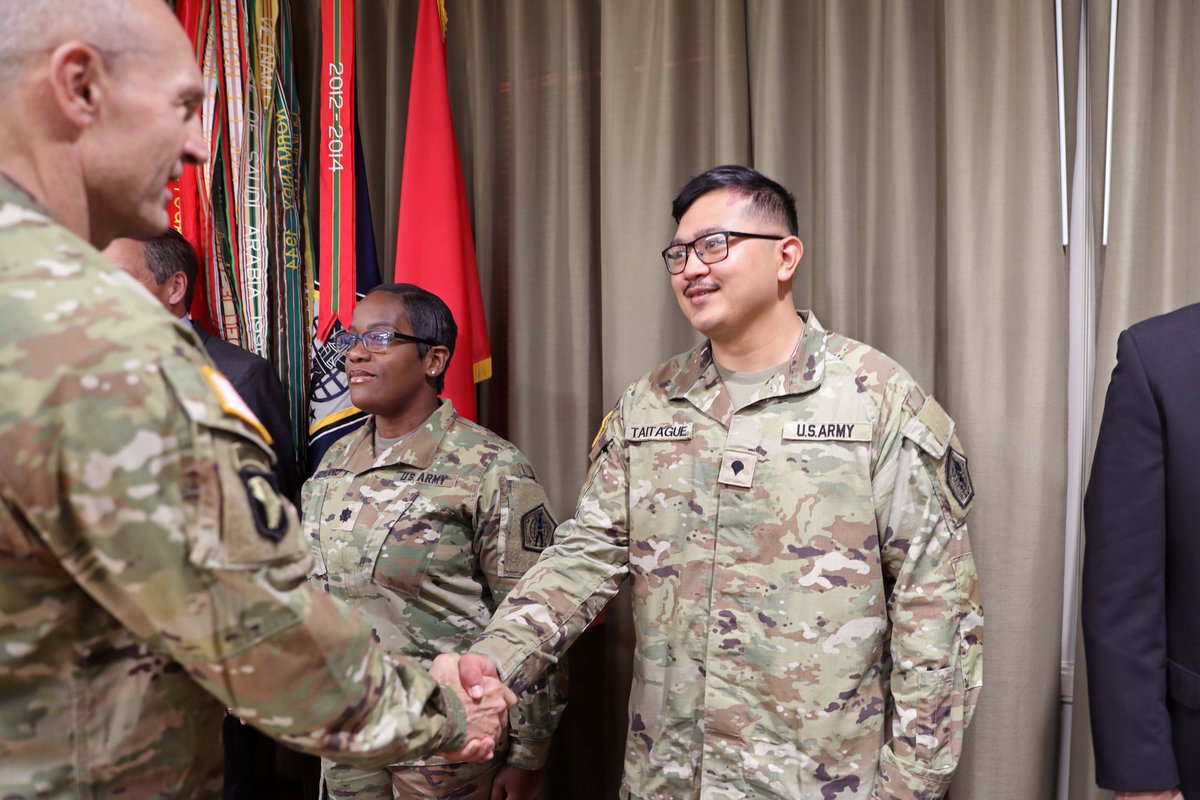 Congratulations to our #USArmyHRC teammates who recently received a coin of excellence from Gen. Randy A. George, Vice Chief of Staff of the Army, during his visit to Fort Knox.