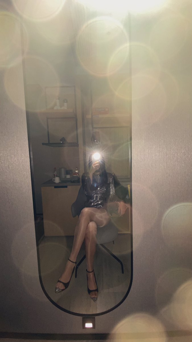 倍儿亮
📱都亮瞎了

#女装子 #女裝子 #男の娘 #crossdress #Sissy #伪娘 #偽娘 https://t.co/4I36c4UHga