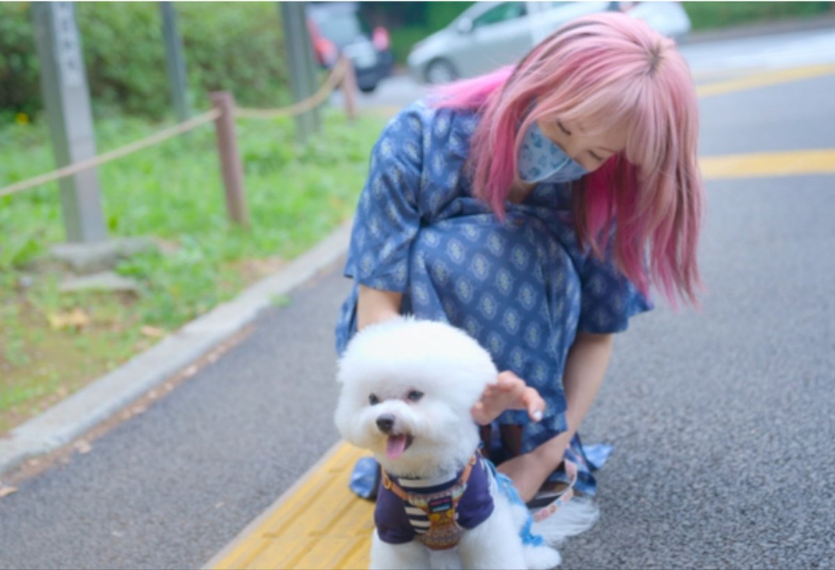iTWW8IgVepvvcwh's tweet photo. LiSAっ子の皆さんお疲れ様です♪
#LiSAドキュメンタリー 視聴完了!
映像を視ながら頬を伝う涙 😭
誠実で正直でカッコいい女(ひと)💕
LiSAさんに出会えて良かった💖
最後のNEW MEが胸に響きます🚀
LL教室でも聴いてより一層🚀🥰
今日もいい日だっ!🤟🤟
#LiSAドキュメンタリー
#ネトフリサ
#LiSAAGD https://t.co/y0d6oHEnF7