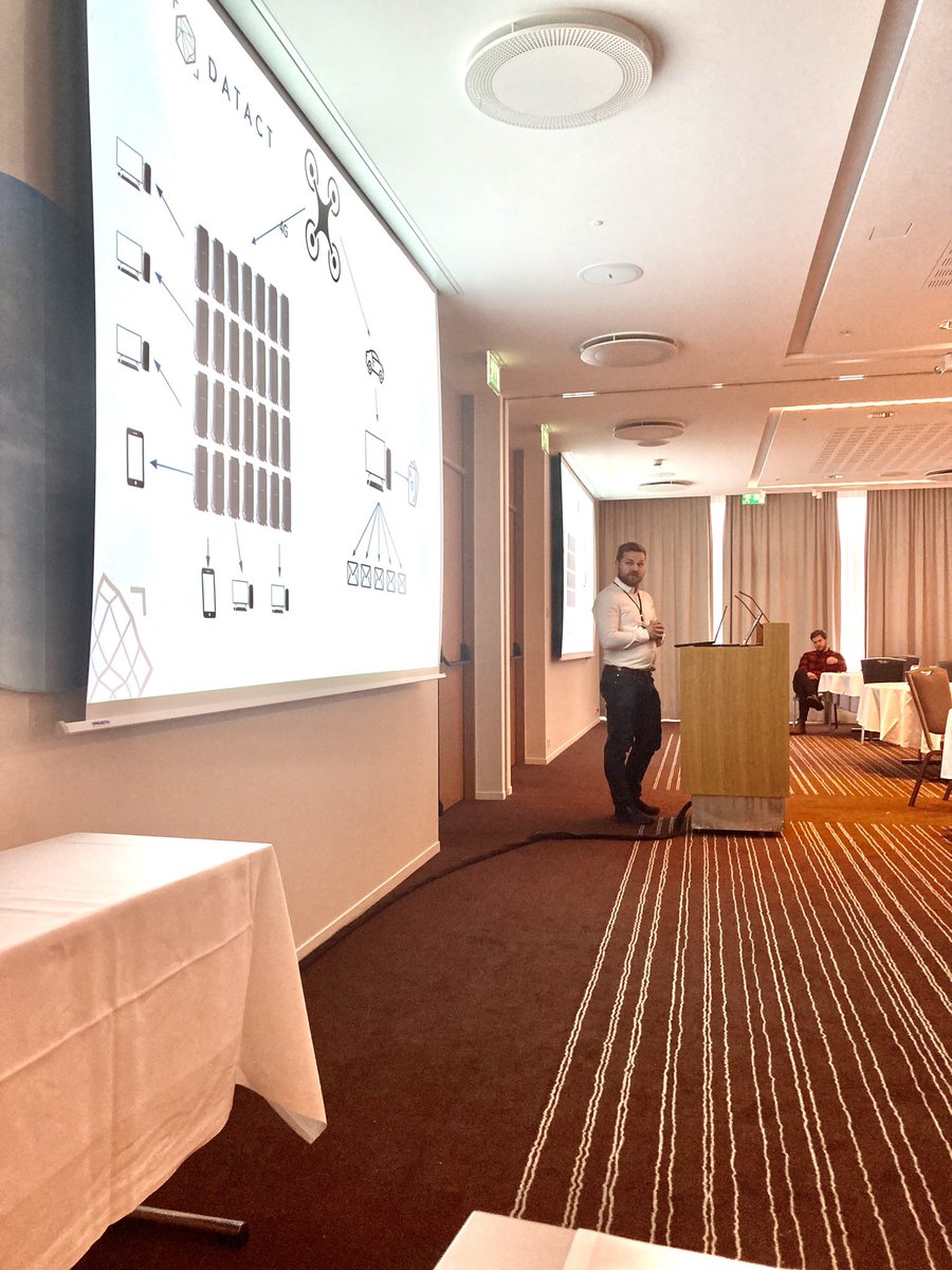 Tryggvi frá <a href="/Svarmi/">Svarmi</a> segir frá DATACT gagnagátt fyrirtækisins