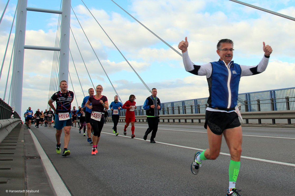 Verkehrshinweise zum #rügenbrückenmarathon am Samstag, 22. Oktober: stralsund.de/shared/Nachric… #stralsund #rügenbrücke #rügenbrückenlauf