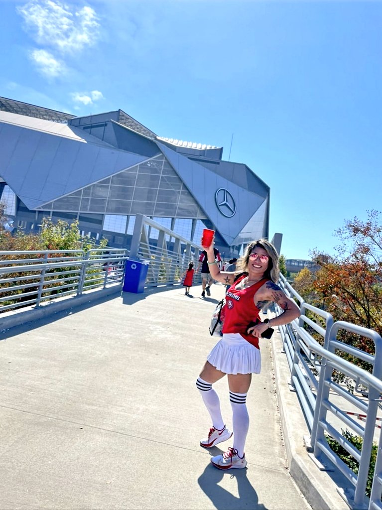 djexgirl's tweet photo. Any day is always a great day to be a Niners #Ninersfaithful #Ninersnation #Ninersforlife #Ninersgirl #BBNG 🏈🏈 https://t.co/nIiXhr2ZEx