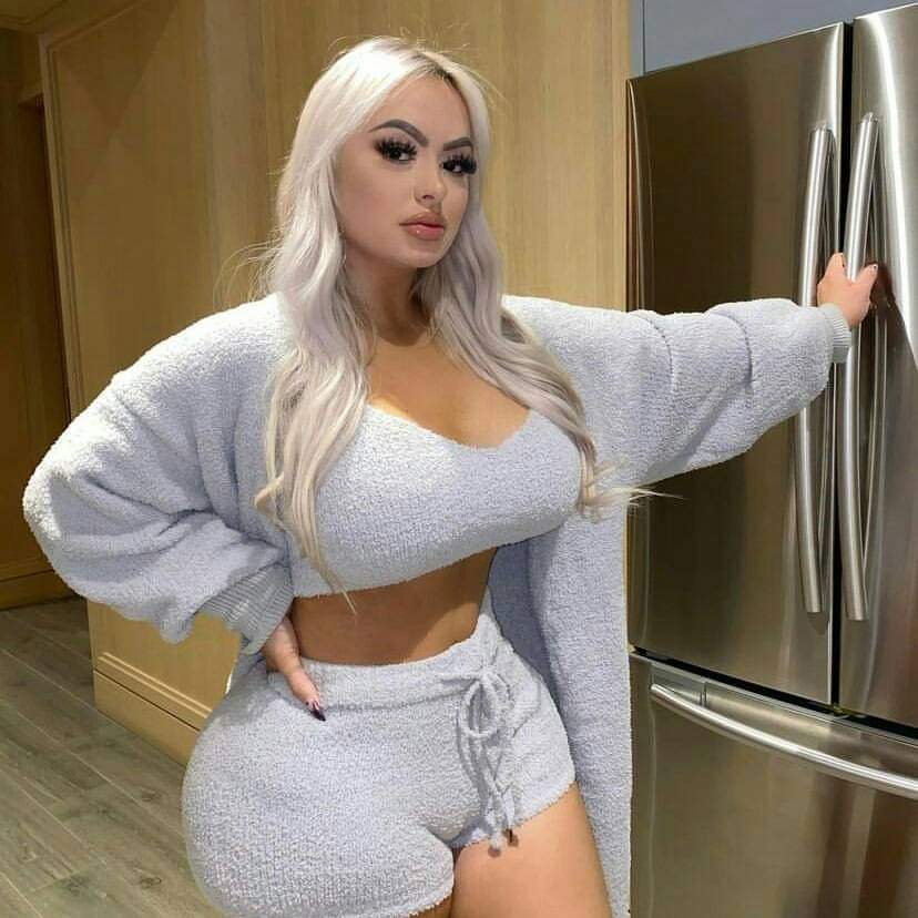 LeeLiquisa's tweet photo. Massage at my apartment
#massage_in_jeddah
#massage_in_khobar
#SaudiArabia                   
#khobar_massage
#massage_Dammam
#Abha_massage
#massage_khamis_mushait
#massage_in_jubail
#riyadh_massage
🥰🥰🥰🥰🥰🥰
https://t.co/4IB5oNuyUH https://t.co/4IB5oNuyUH https://t.co/RWWiKPqFyr