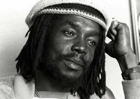 Peter Tosh - I Am That I Am just played on #Goteana #ZakeSita