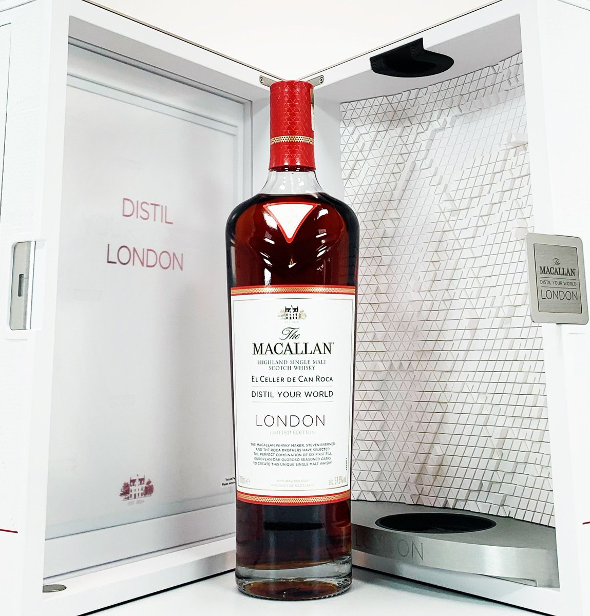 AuctionsWhisky's tweet photo. 💥 October Auction is LIVE!
🥃 Over 640 lots to browse and bid on…once again we present you our best yet.
🖥📱
https://t.co/LR50EFiUDo
Best of luck & enjoy,
HWA 🦌
#highlandwhiskyauctions #macallan #distilyourworld #islay #campbeltown #speyside #highland #lowland #whisky https://t.co/xoNf0m1gnx