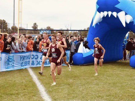 🎓Senior Spotlight🎓

✨MATTHEW MCDONNELL✨

🤍Favorite memory- playing cards at Neo camp.

🤍Favorite race - Seneca

🤍What I am doing in the future - I want to go to OU and major in computer science.