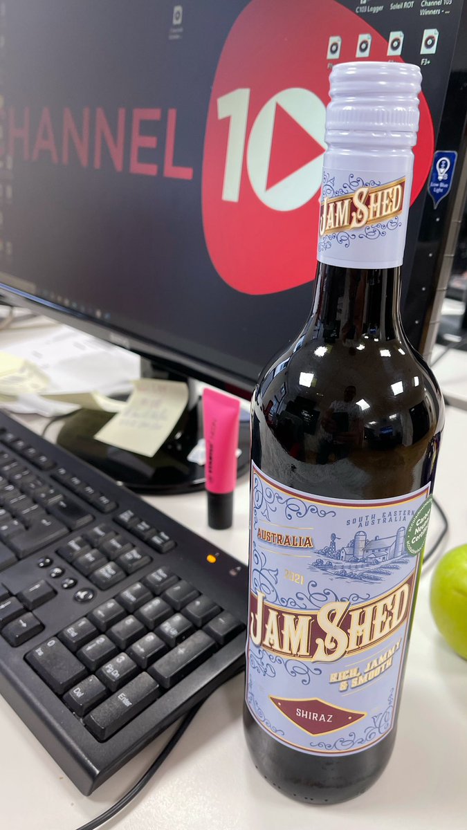 jasonantonyking's tweet photo. Not all of the lunchtime shop was meant to go into the fridge #coldwine https://t.co/aizcYksTff