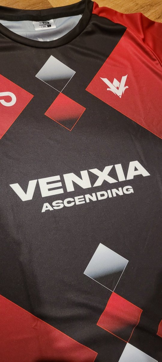 OnlyForVenxia ⚫️🔴 tweet media