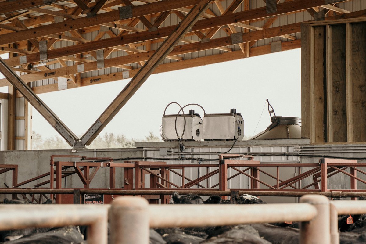 Our Slat Rubber &amp; Aeration System installed in 📍Laurel, Nebraska🐂

Providing Farmers with Peace of Mind ✅

💻 EASYFIX.com
☎️ +1 605 261 1508

#EASYFIXUSA #ManureTechnology #NextGeneration #LivestockComfort #aeration #agri #agriculture